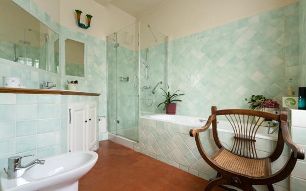 Maison à vendre    7 pièces • 183 m2 Manosque