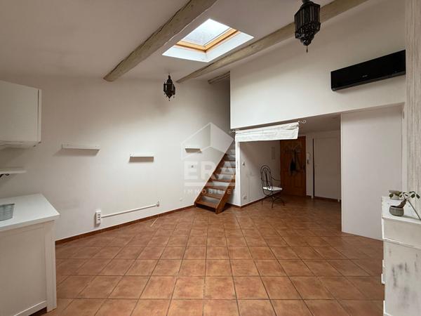 À VENDRE 13420 GÉMENOS APPARTEMENT EN DUPLEX T2 COEUR DE VILLAGE 38 M²