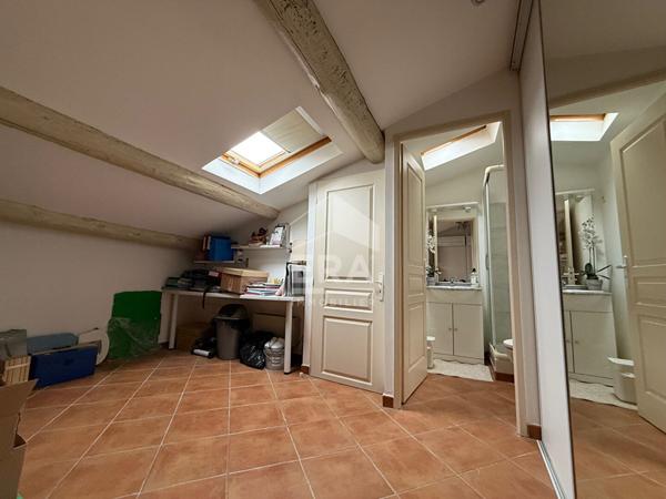 À VENDRE 13420 GÉMENOS APPARTEMENT EN DUPLEX T2 COEUR DE VILLAGE 38 M²