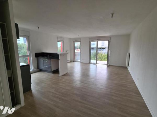 TYPE 3 TERRASSE PARKING LILLE CHR