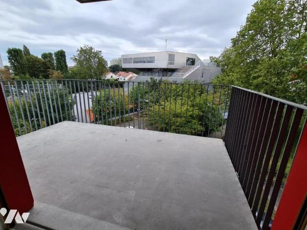 TYPE 3 TERRASSE PARKING LILLE CHR