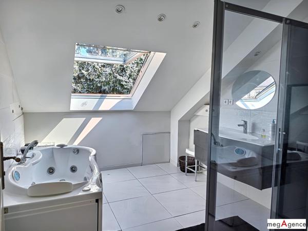 Maison à NANTES, 44100 - 8 pièces 224m²