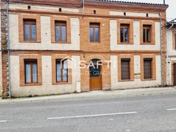 Immeuble entièrement rénové en 5 appartements loués