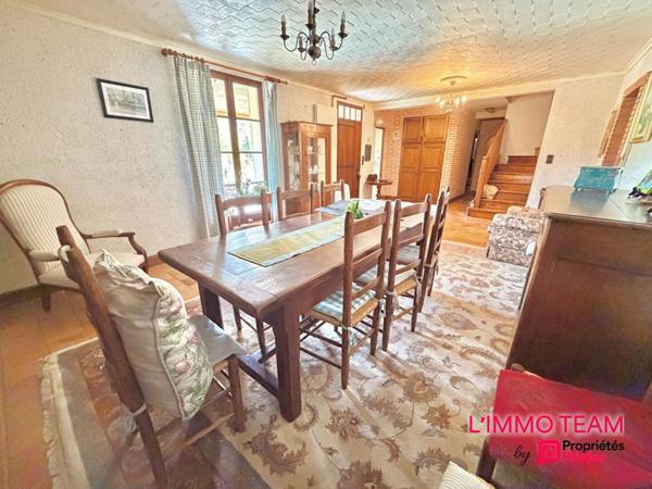 Maison 5 chambres, avec garages et piscine, sur 1.7Ha - vue imprenable