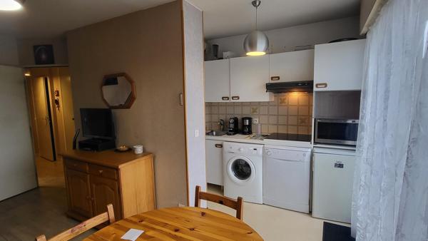 Duplex 2 ch, balcon, parking,Centre et plage à pied