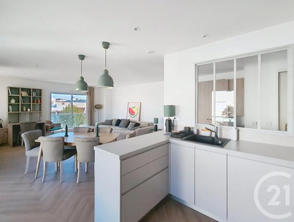 Appartement F4 à vendre  4 pièces - 98,05 m 2   ARCACHON  - 33