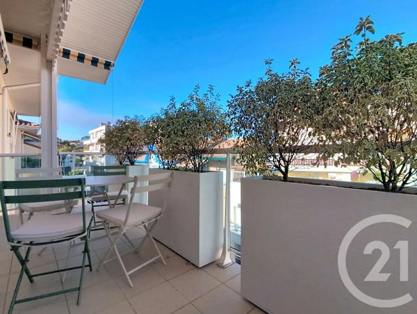 Appartement F4 à vendre  4 pièces - 98,05 m 2   ARCACHON  - 33