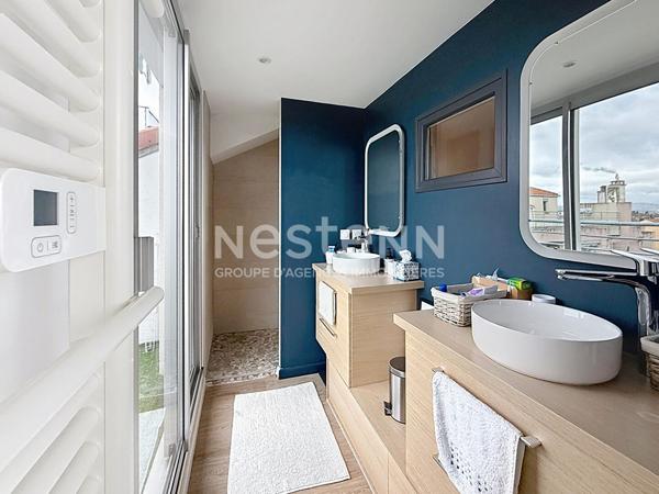 Grand Duplex avec deux Suites parentales Terrasses Cave et Garage - 69500 BRON