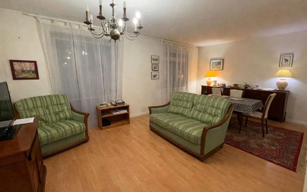 Appartement à vendre    4 pièces • 81,21 m2 Vaires-sur-Marne