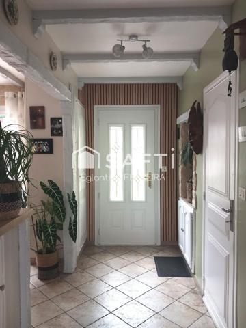 AXE ISSOUDUN-CHATEAUROUX, PAVILLON 110M² AVEC SOUS-SOL ET JARDIN