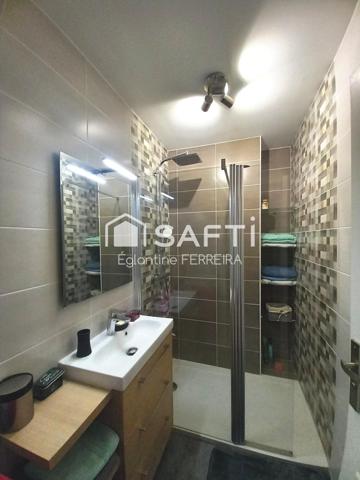 AXE ISSOUDUN-CHATEAUROUX, PAVILLON 110M² AVEC SOUS-SOL ET JARDIN