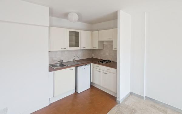 Appartement à vendre    1 pièce • 25,31 m2 Le Cannet