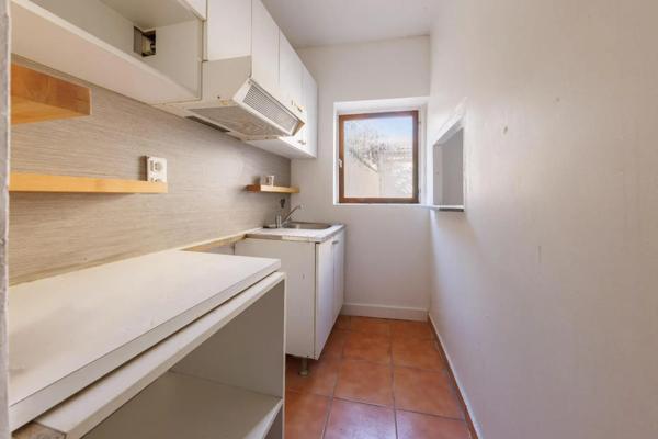 Immeuble à vendre 220m²