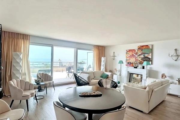 Appartement à vendre 4 pièces de 102m² LA BAULE ESCOUBLAC (44) FACE MER