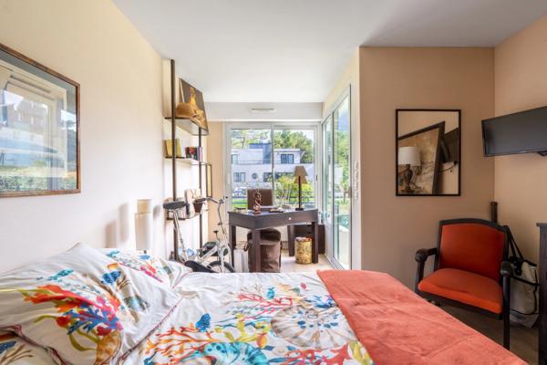 LA BAULE- PROCHE LAJARRIGE-APPARTEMENT 102M2- TERRASSE DE 36M2-GARAGE-CAVE-LOCAL VÉLO ET PLANCHE À VOILE