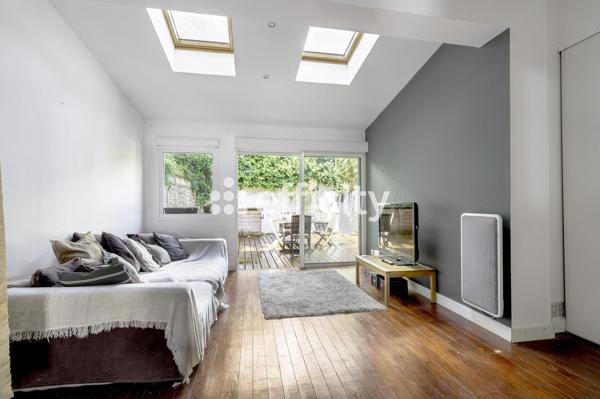 Maison
         4 pièces
        - 115 m² 470 000 € *