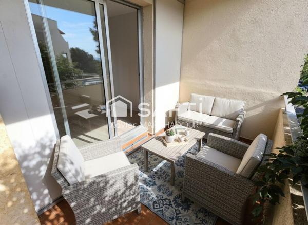 LA CIOTAT – STUDIO AVEC TERRASSE ET APERÇU MER