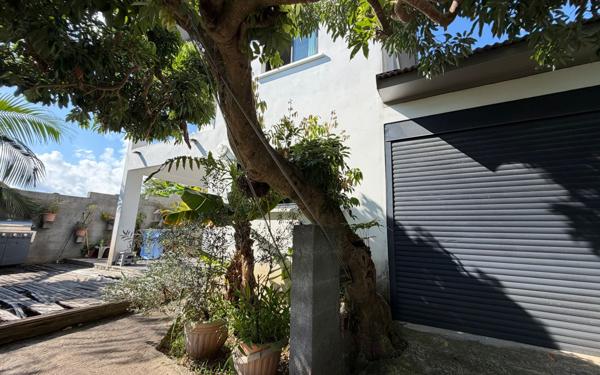 Maison à vendre    4 pièces •  Saint-Pierre