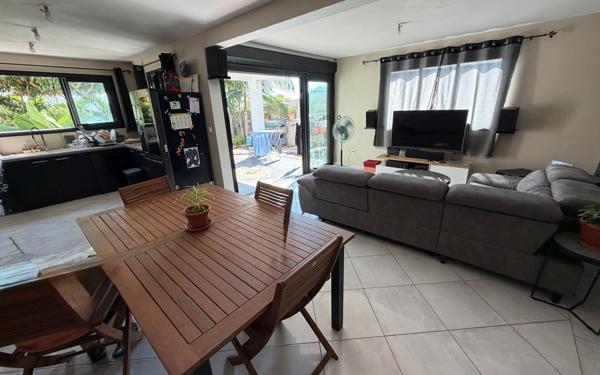 Maison à vendre    4 pièces •  Saint-Pierre