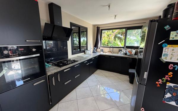 Maison à vendre    4 pièces •  Saint-Pierre