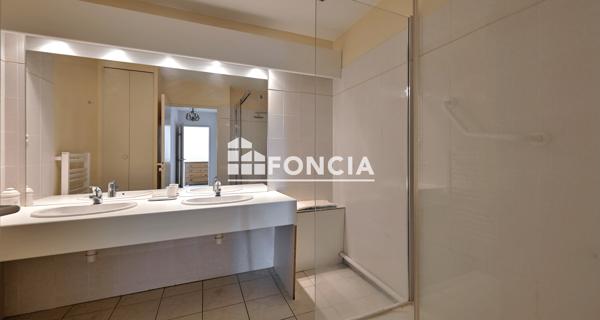 À vendre Appartement 5 pièces 122 m² - Nîmes 30000