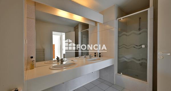 À vendre Appartement 5 pièces 122 m² - Nîmes 30000