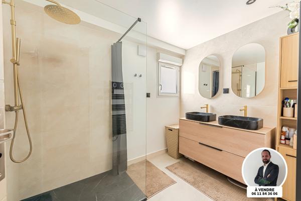 Maison
         5 pièces
        - 101 m²