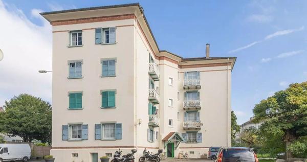 VILLE LA GRAND, Beau T3 transformé en T2