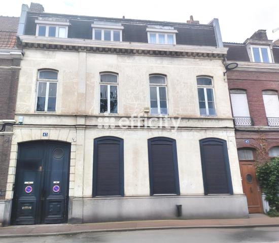 Appartement
         7 pièces
        - 165 m² Exclusivité 140 000 € *