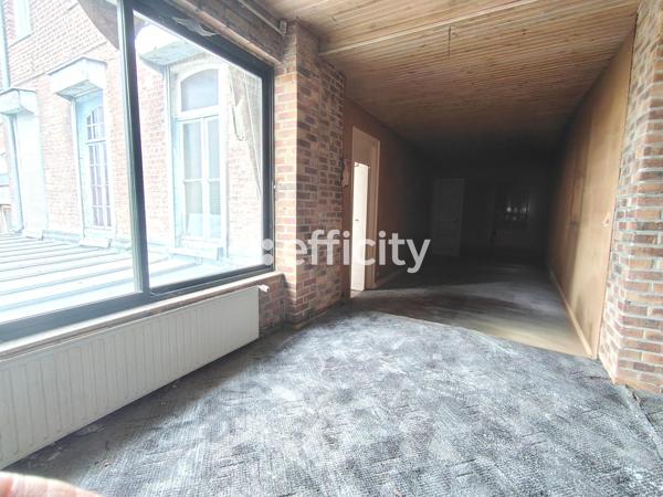 Appartement
         7 pièces
        - 165 m² Exclusivité 140 000 € *