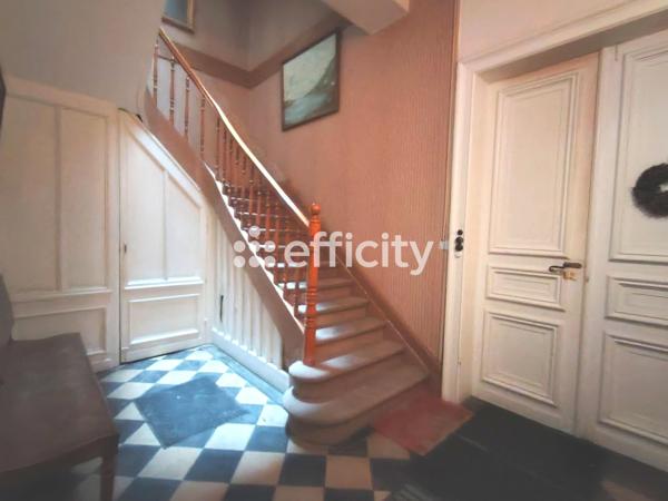 Appartement
         7 pièces
        - 165 m² Exclusivité 140 000 € *