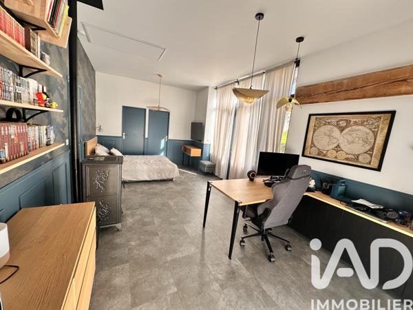 Maison à vendre 7 pièces 250 m² Quintal