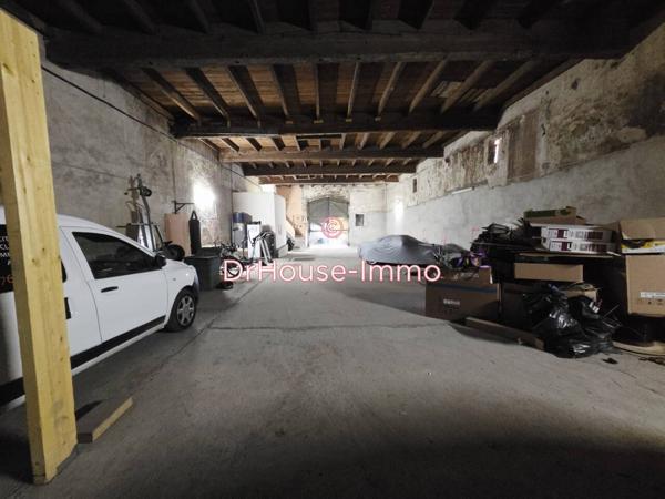 Parking / Box à vendre de 640 m²