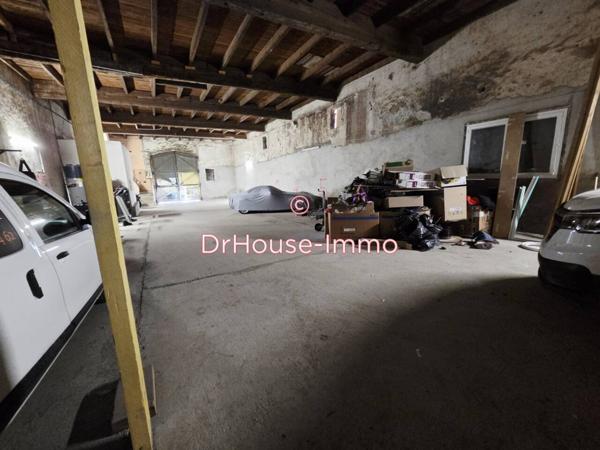 Parking / Box à vendre de 640 m²