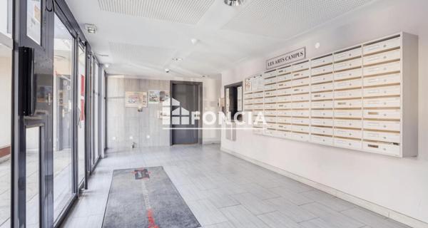 À vendre Studio 19.77 m² - Villeurbanne 69100