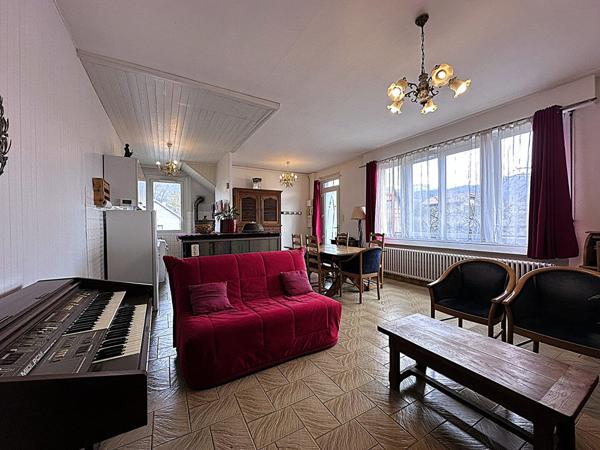 Appartement 3 pièces à vendre à Barberaz avec vue montagne