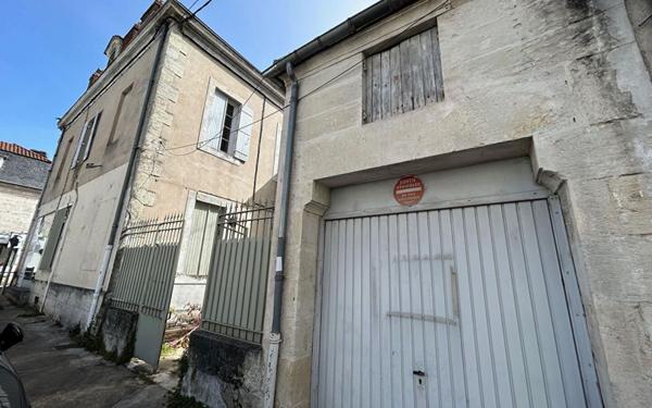 Immeuble à vendre    6 pièces •  Périgueux