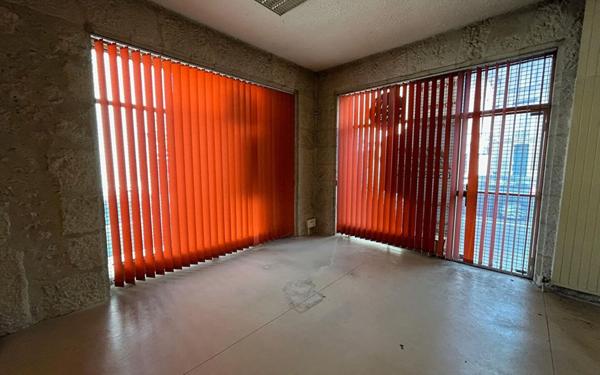 Immeuble à vendre    6 pièces •  Périgueux