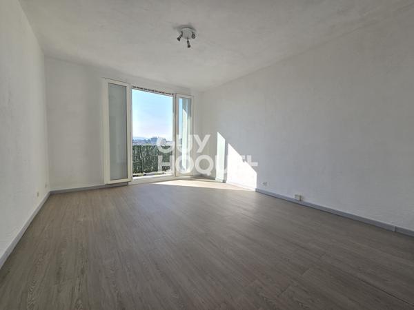 Appartement T3 rénové avec vue et balcon