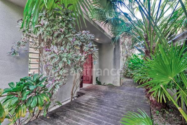 LES TROIS ILETS (972) Maison d’exception P5 – Plage à 500m à pied– Piscine et Confort Les Trois-Îlets, A vendre