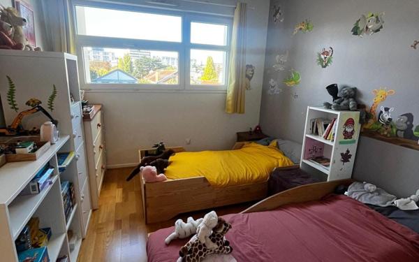 Appartement à vendre    4 pièces • 86,80 m2 Joinville-le-Pont