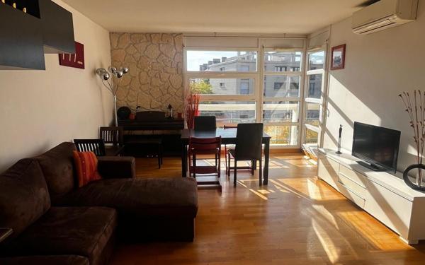 Appartement à vendre    4 pièces • 86,80 m2 Joinville-le-Pont