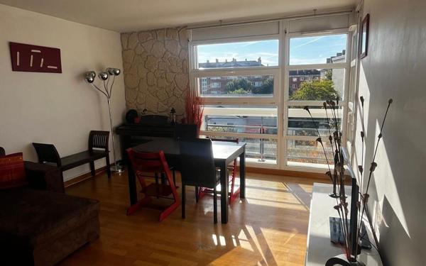 Appartement à vendre    4 pièces • 86,80 m2 Joinville-le-Pont