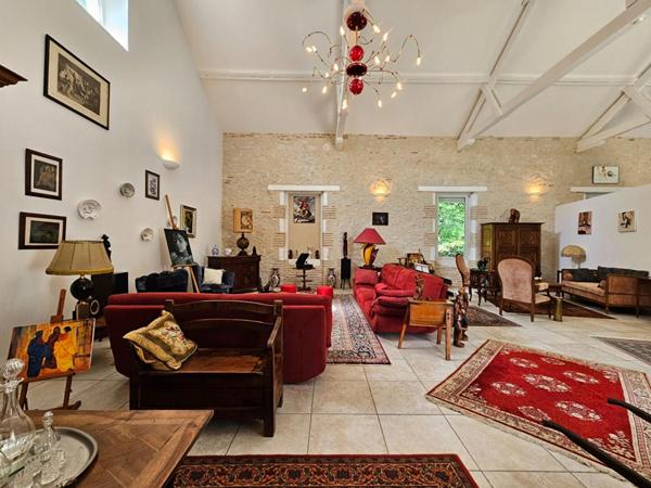 Grand Villeneuvois, Maison en pierre 8 pièce(s) 350 m² - Parc