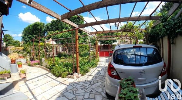 Maison 4 pièces de 88 m² à Rosny-sous-Bois (93110)