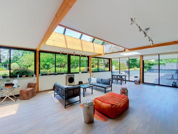EXCLUSIVITÉ QUÉVEN : Aux portes de Lorient, magnifique propriété de caractère avec piscine
