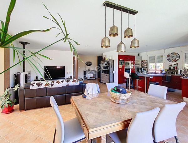 Maison d'exception à vendre avec piscine et grand terrain à Montauban