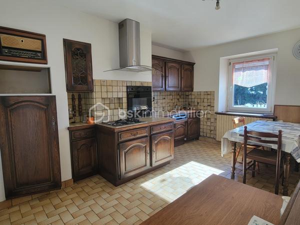 Maison en pierre de 152 m²