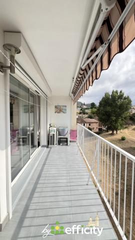 Appartement
         4 pièces
        - 76 m² Exclusivité 240 000 € *