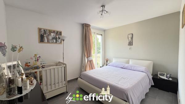 Appartement
         4 pièces
        - 76 m² Exclusivité 240 000 € *